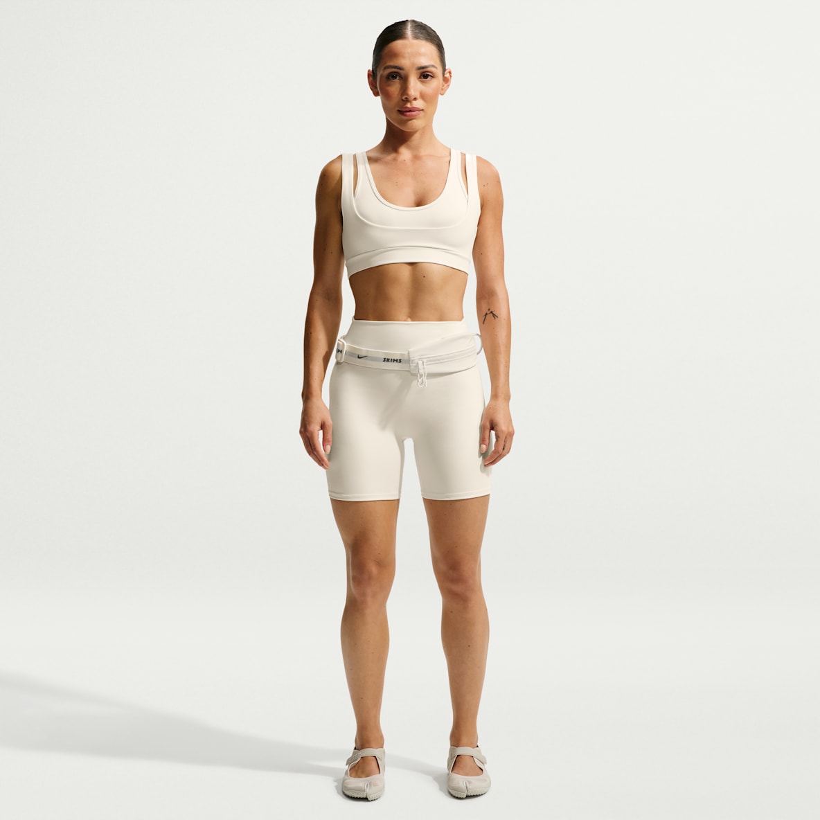 NIKE公式】 NikeSKIMS ショートパンツ【ナイキ公式通販】
